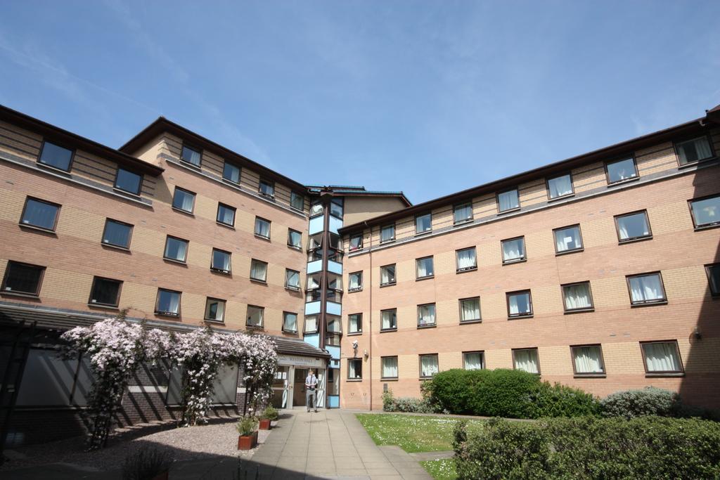 Weston Hall - Halls Of Residence - Manchester — Photos 1